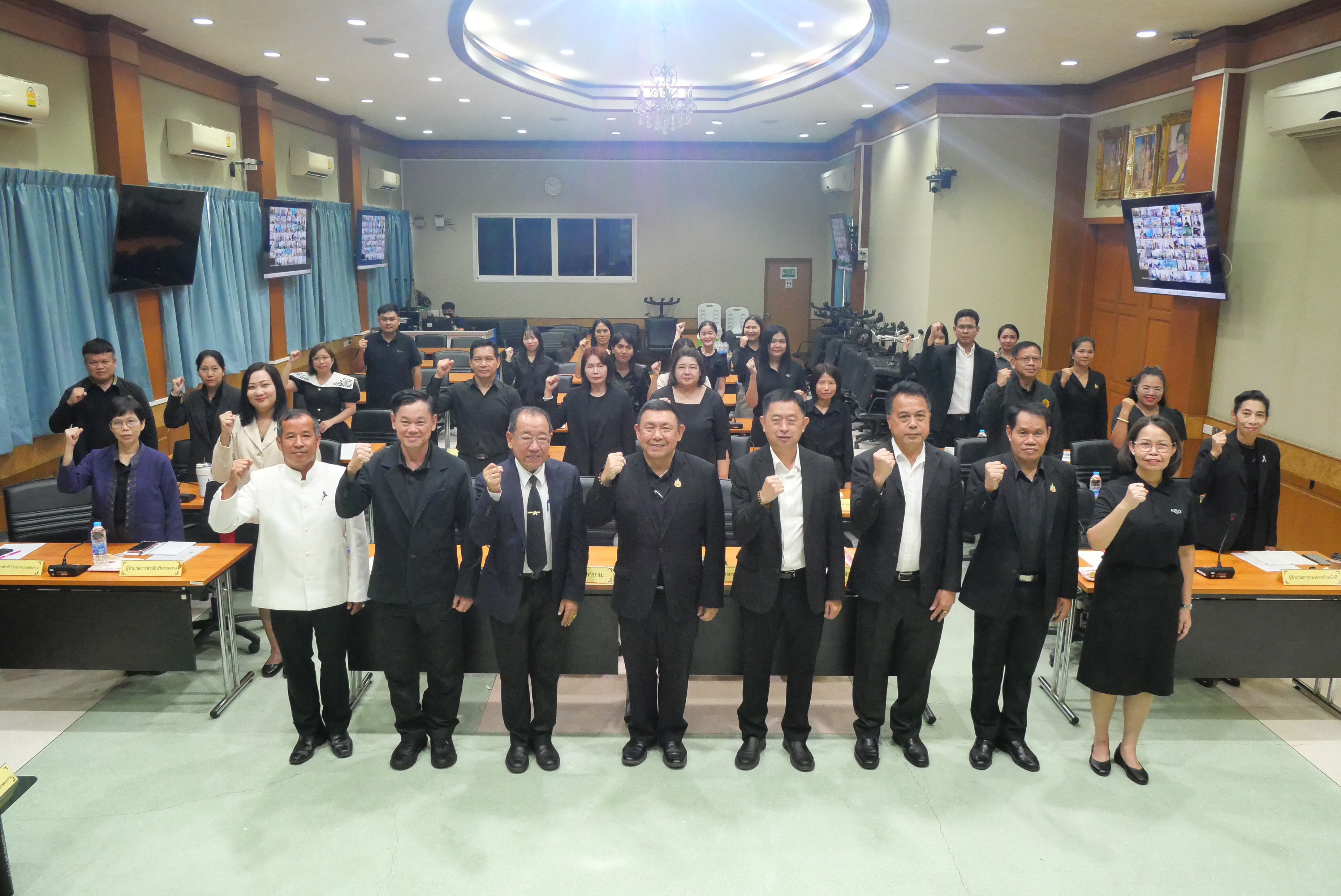 title - เลขาธิการ ส.ป.ก. เปิดการประชุม “สร้างความเข้าใจในการดำเนินโครงการและให้คำชี้แจงเกี่ยวกับการรวบรวม การเก็บข้อมูลเพื่อ ใช้ในการจัดทำแผนกำหนดตำแหน่ง เพื่อปรับปรุงการกำหนดตำแหน่งเป็นระดับสูงขึ้น ของ ส.ป.ก.”